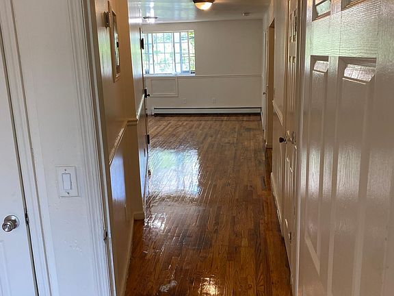 4th image of 670 Freeman St #2
