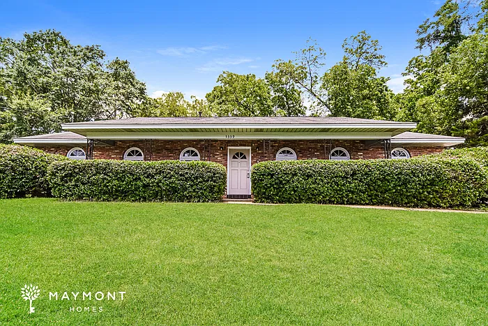 4 bed, 2.0 bath, 1854 sqft, $1,545 — Photo 1