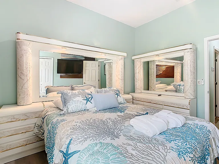 16841 Glenbrook Blvd — Photo 55
