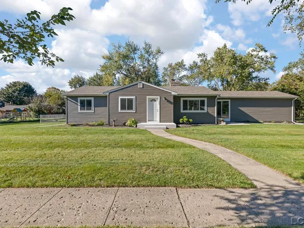 704 Tecumseh Rd, Clinton, MI 49236