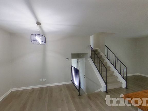4th image of 1725 Doherty Rd