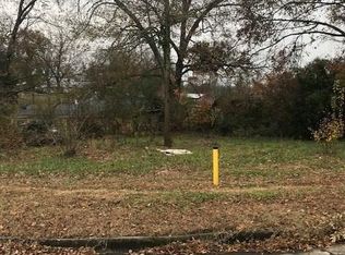 325 E Maple St, Cumming, GA 30040