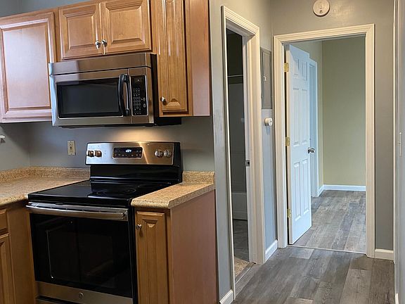 2nd image of 11 Horicon Ave APT 1
