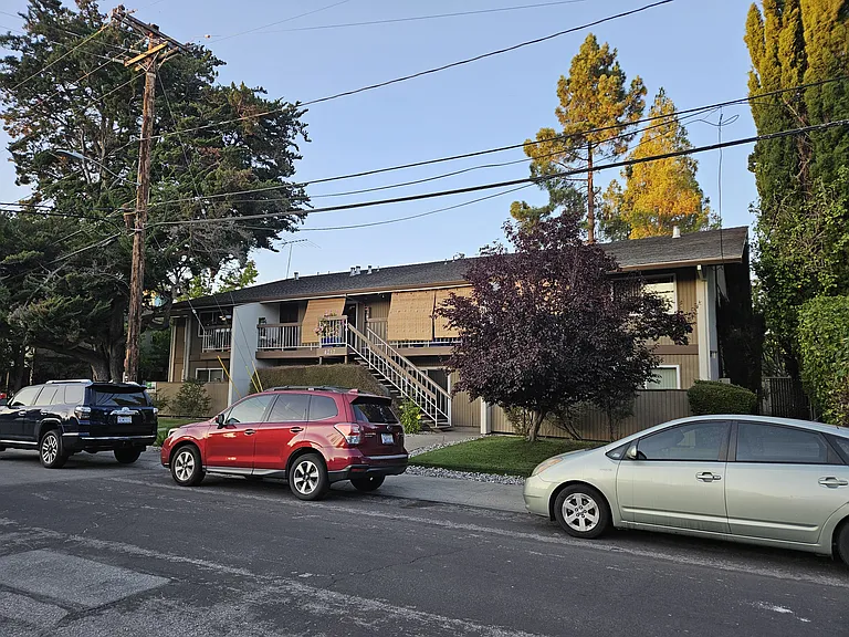 4217 McKellar Ln — Photo 7