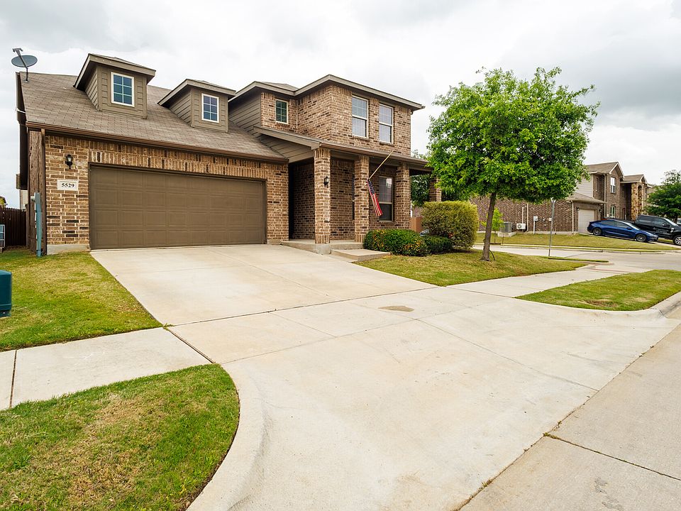 1st image of 5529 Las Lomas Ln