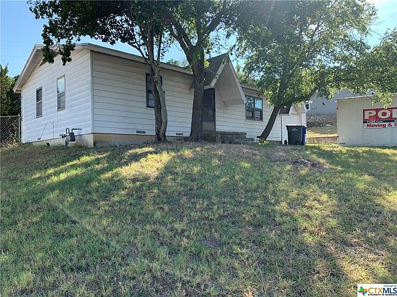 5th image of 2207 Terrace Dr