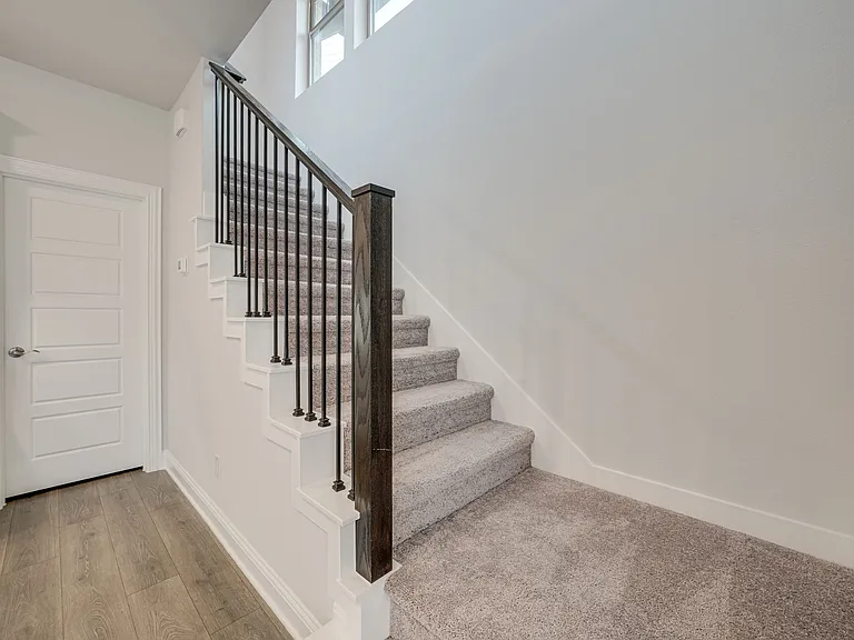 1903 McClane Dr — Photo 15