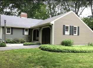 11 Charles St, Essex, CT 06426