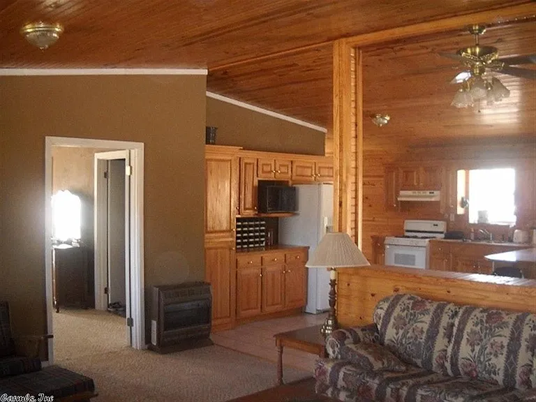 143 Tilley Ln — Photo 10