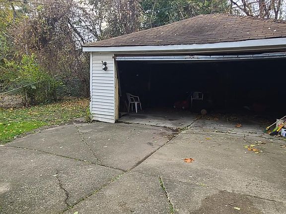 3rd image of 14075 Northlawn St Unit 2