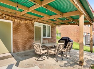 85 Harshaw Ave, Toronto, ON M6S 1X9