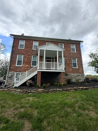 1361 Old Manchester Rd Photo 1