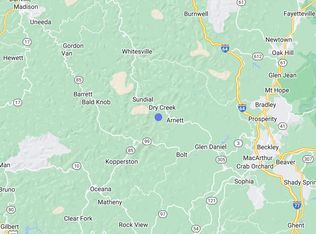 135 Amber Ct, Naoma, WV 25140