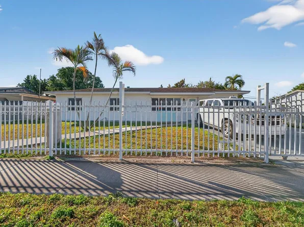 20 NE 215th St, Miami Gardens, FL 33179