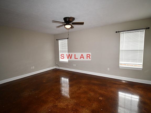 2nd image of 1032 Link Rd #B