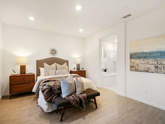 5th image of 5015 Wolfberry Way