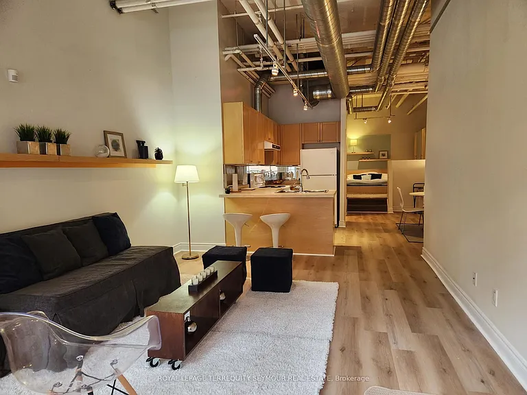 103 McCaul St #47 — Photo 4