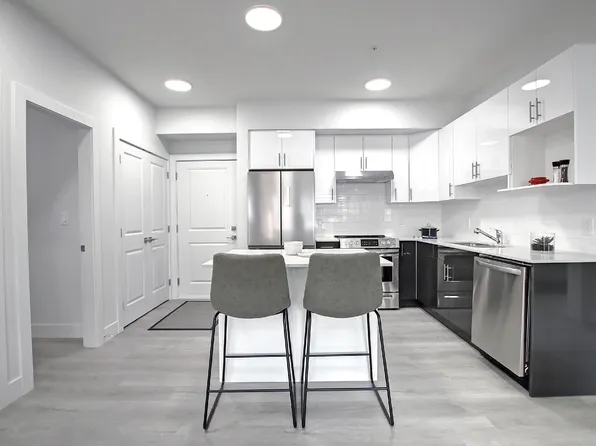 Slate Residences, 823 Daniels Way SW, Edmonton, AB T6W 4T5