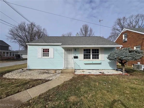 303 E Chestnut St, Orrville, OH 44667