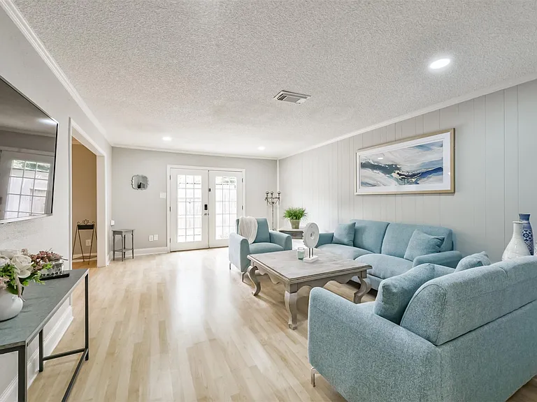 14111 Misty Meadow Ln — Photo 6