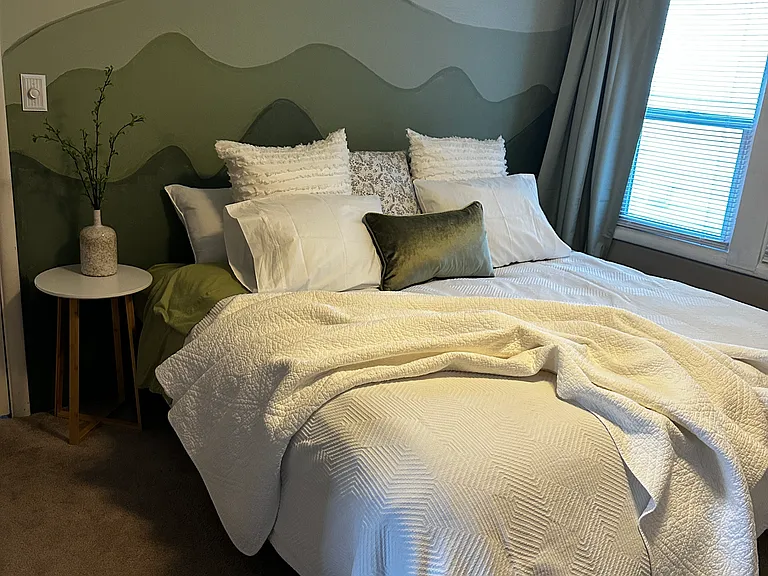 2732 Eldridge Ave #201 — Photo 12