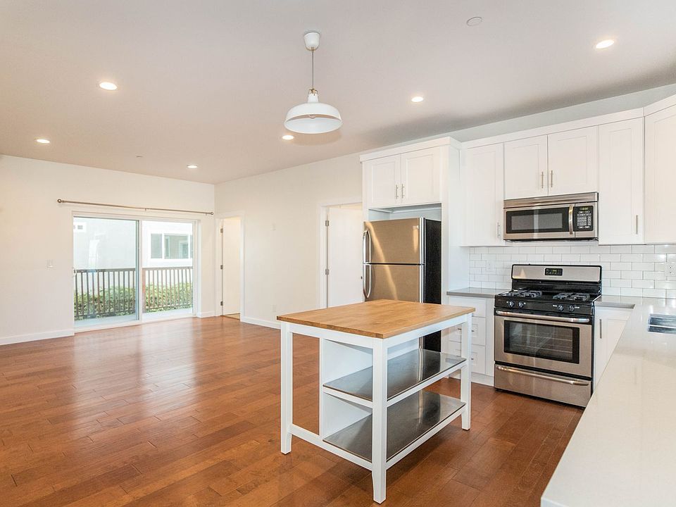 1st image of 6178 Aldama St #1/4