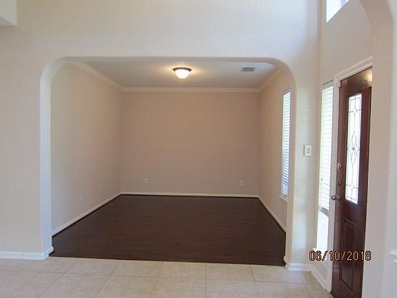 4th image of 4126 Winesap Bend Dr