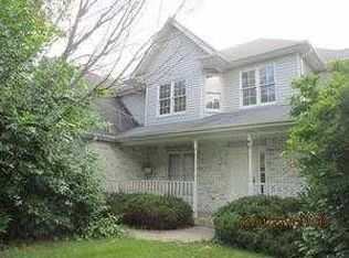 830 Huntley Woods Ct, Crete, IL 60417