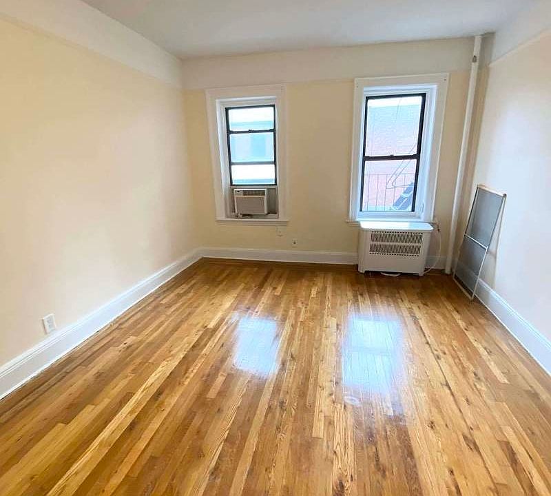 1st image of 750 10th Ave #4E