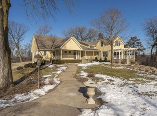 1275 Knollwood Ln, Mendota Heights, MN 55118