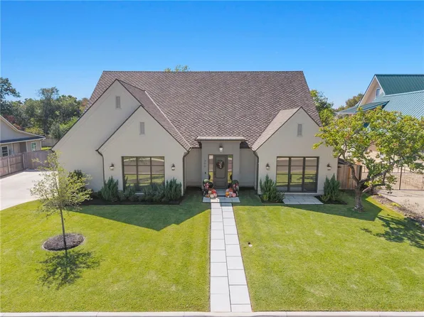 300 Timber St, College Station, TX 77840