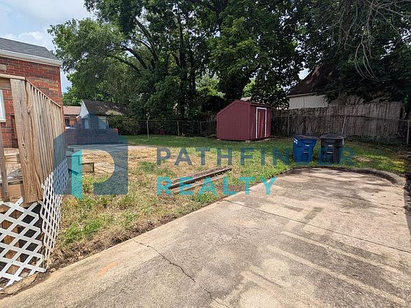 2nd image of 1716 Tennyson Ave
