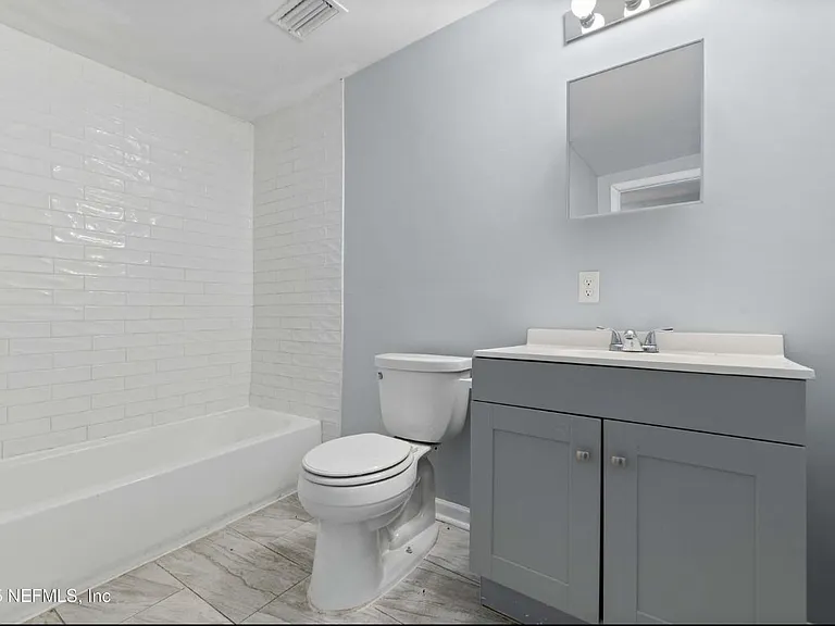 352 Golfair Blvd — Photo 13