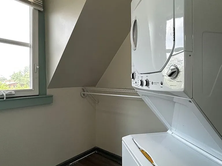 50 E Utica St — Photo 6