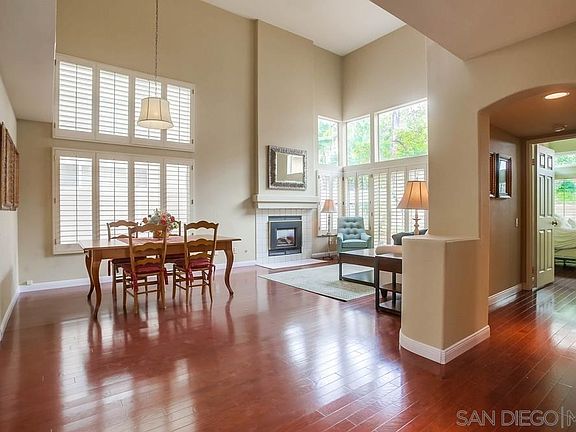 5th image of 1318 Montego Ct