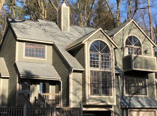 9578 Amber Cir, Kalamazoo, MI 49009