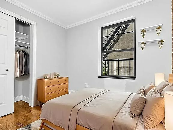 2nd image of 127 E 7th St Front 2
