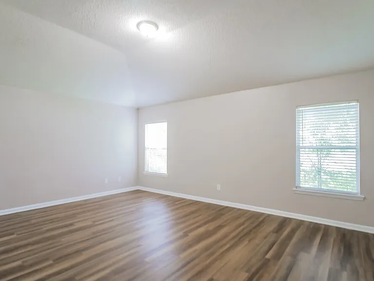 862 E Red House Branch Rd — Photo 9