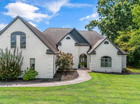 339 Riverdale Dr, Sevierville, TN 37862