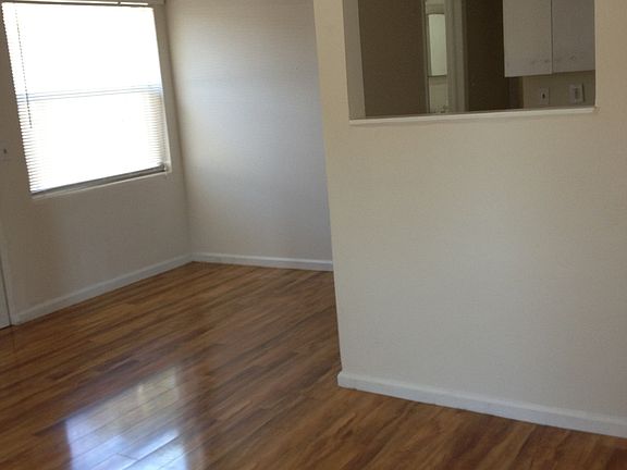 2nd image of 621 18th Ave S APT 1
