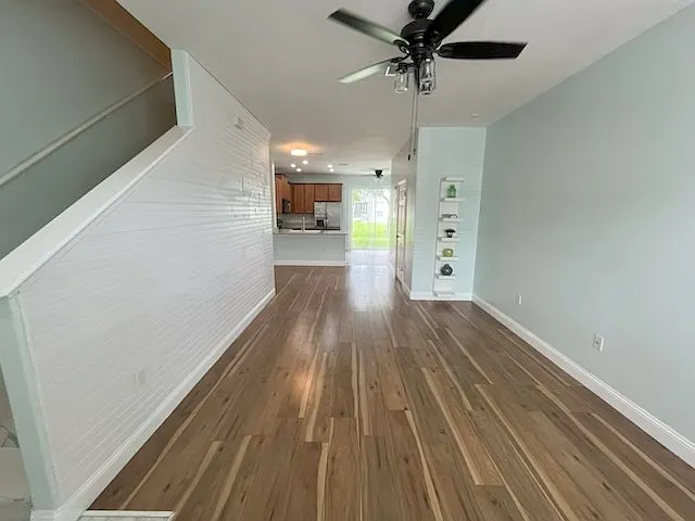 2 bed, 2.5 bath, 1210 sqft, $2,195 — Photo 2