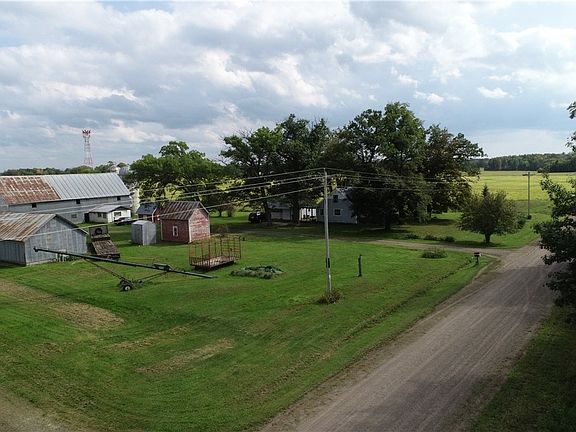 3rd image of 21866 Maplewood Road