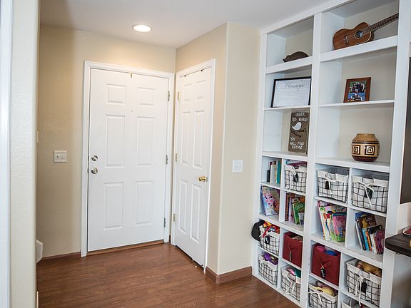 2nd image of 2278 Jeanette Way