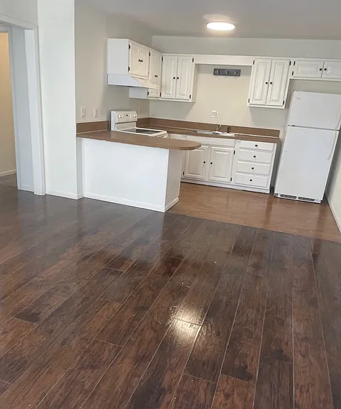 501 E Allen Rd — Photo 4
