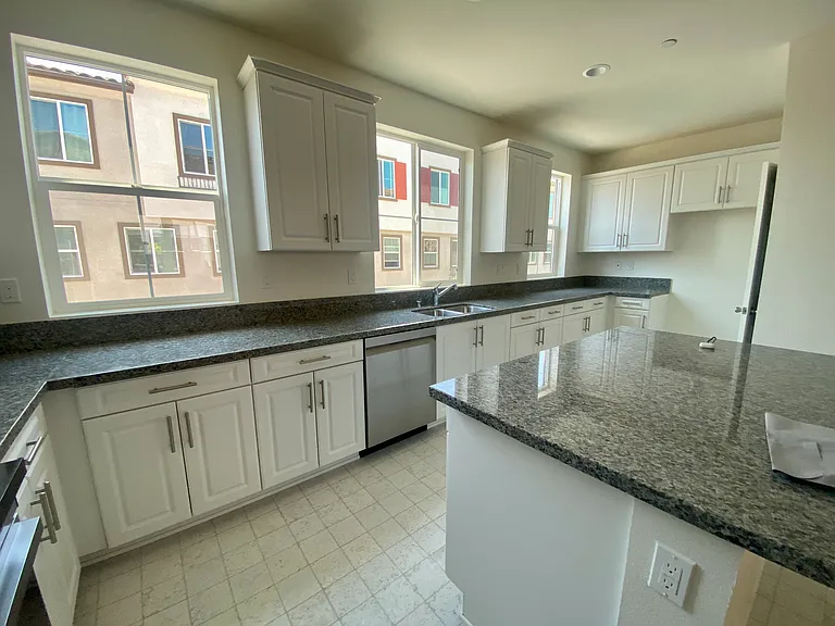 315 Liberty Way — Photo 1