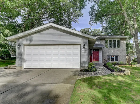 13121 Osborne St, Cedar Lake, IN 46303