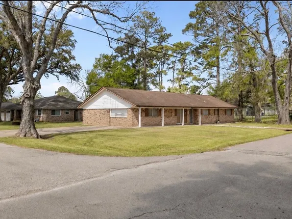 404 S 14th St, West Columbia, TX 77486