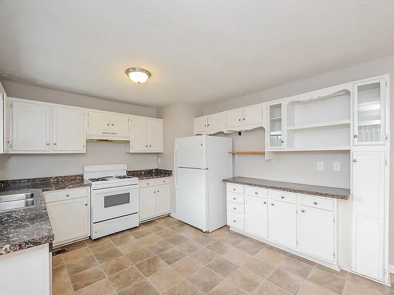 2687 Del Ridge Dr — Photo 9