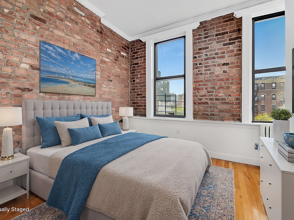 1st image of 129 Orchard St APT 3