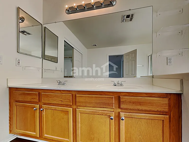 6656 E Virginia St — Photo 12